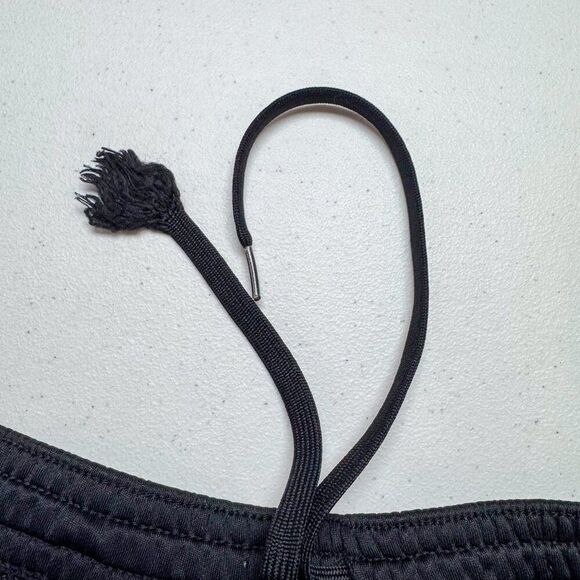 Nike Capris Womens Large‎ Black Dri Fit Workout ActiveWear Yoga Pocket Gym Run - Picture 5 of 12